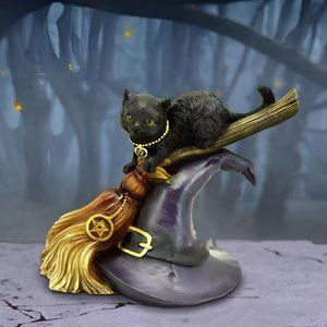 Enchanting Black Cat Resin Craft Decoration, Cat Decor for Cat Lovers